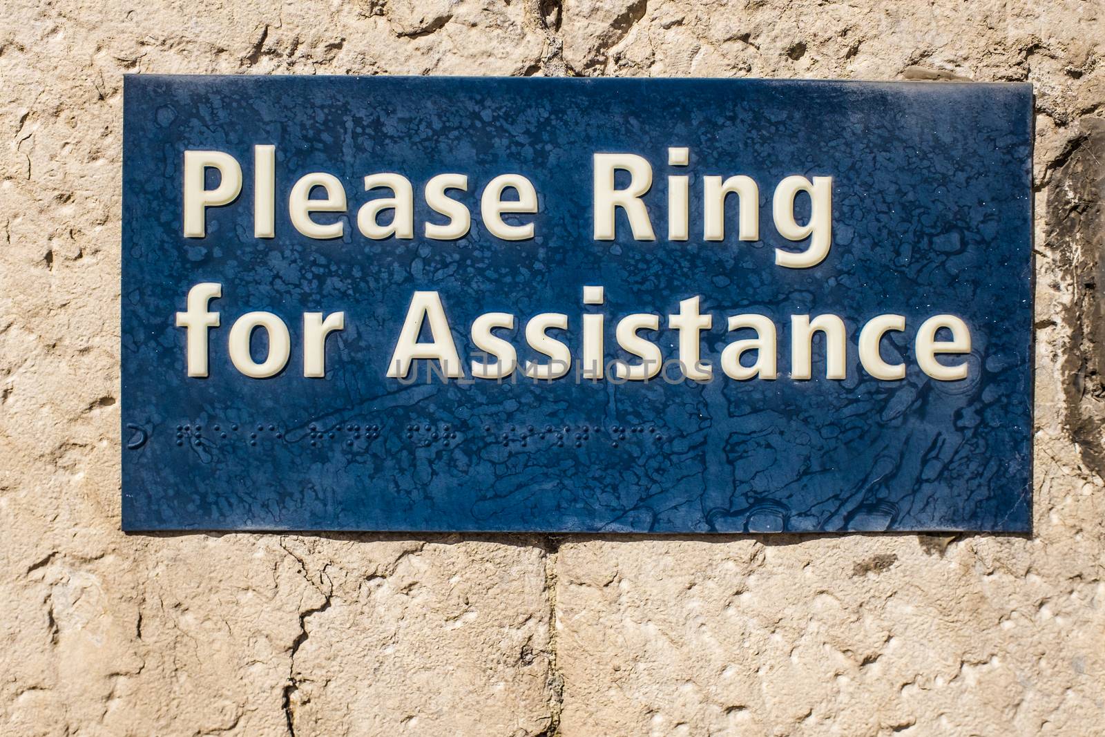 Blue ring for assistance in Kendal UK by paddythegolfer