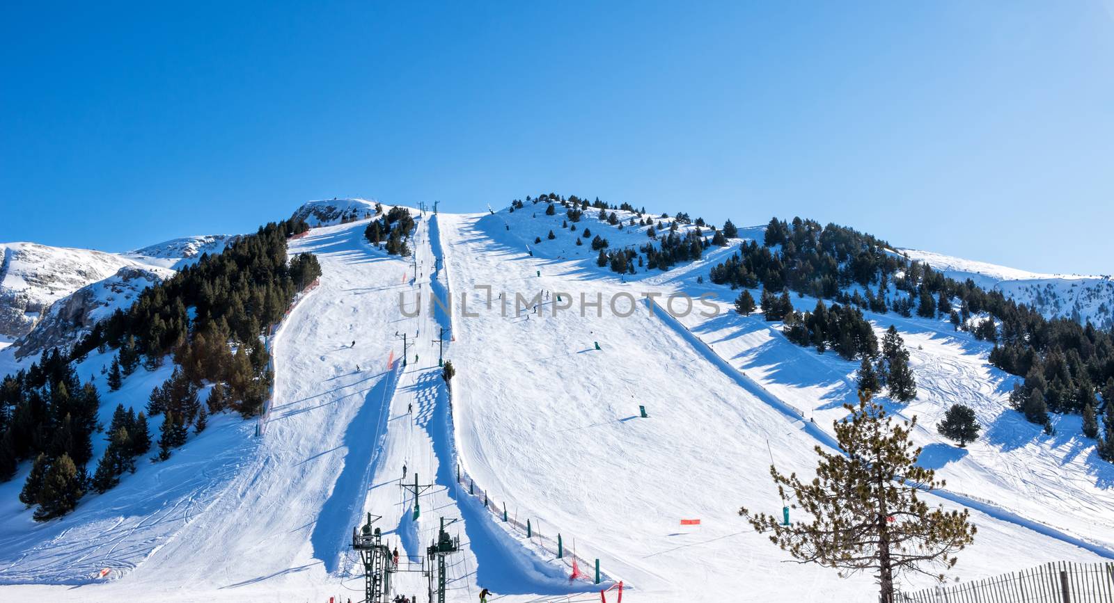 Ski resort by Digoarpi