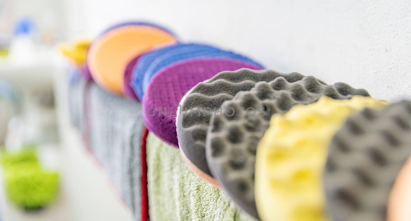 colored sponges for washing and polishing the interior and exterior of cars.