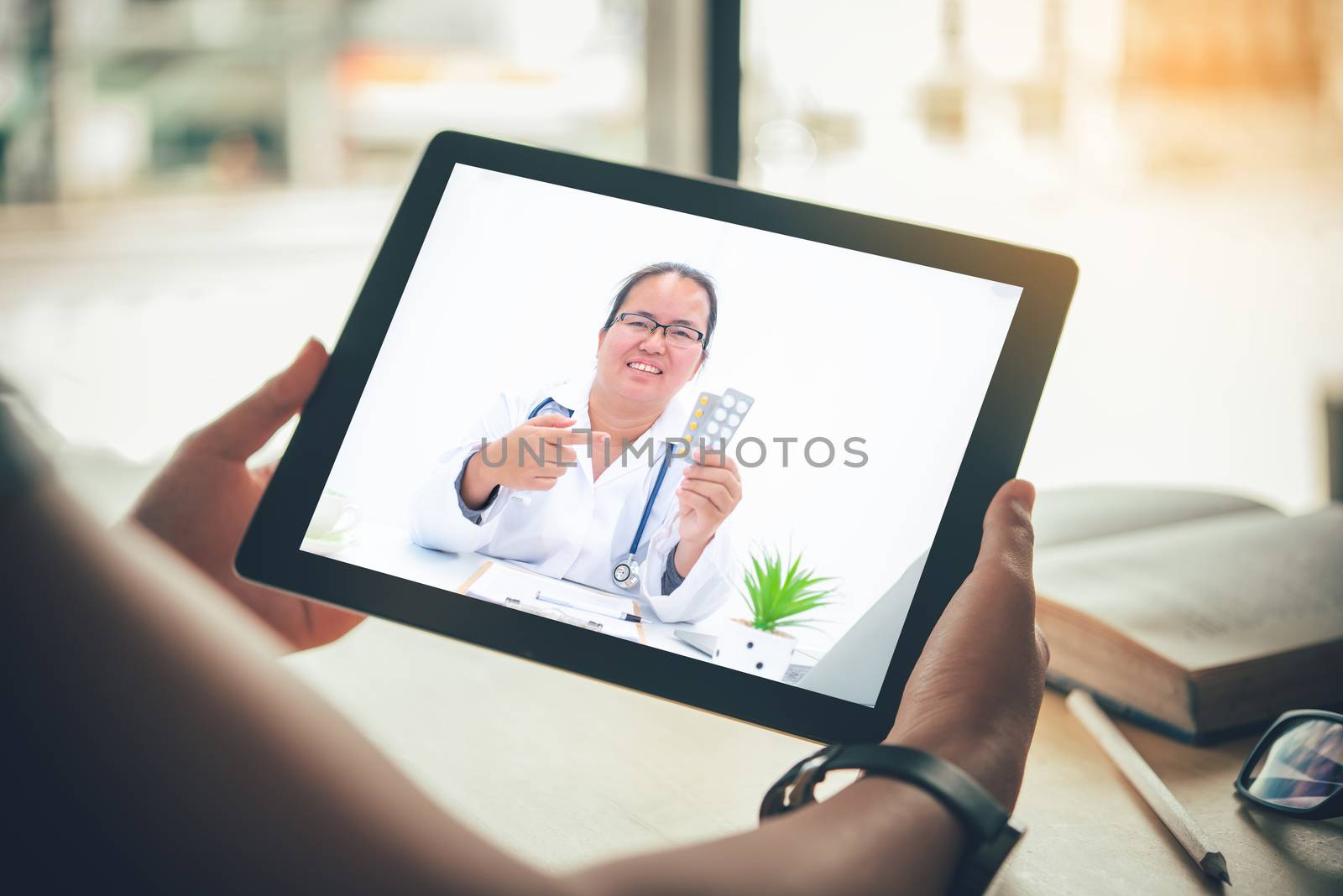 The patient's viewpoint consult with the doctor via social media by photobyphotoboy