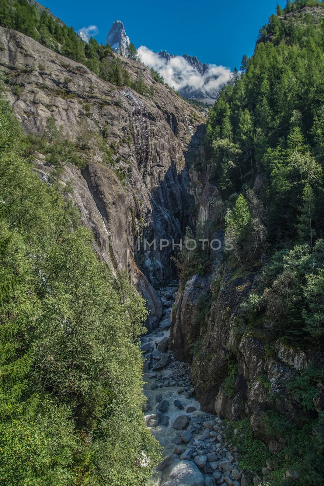 source de l'aveyron,chamonix,haute savoie,france