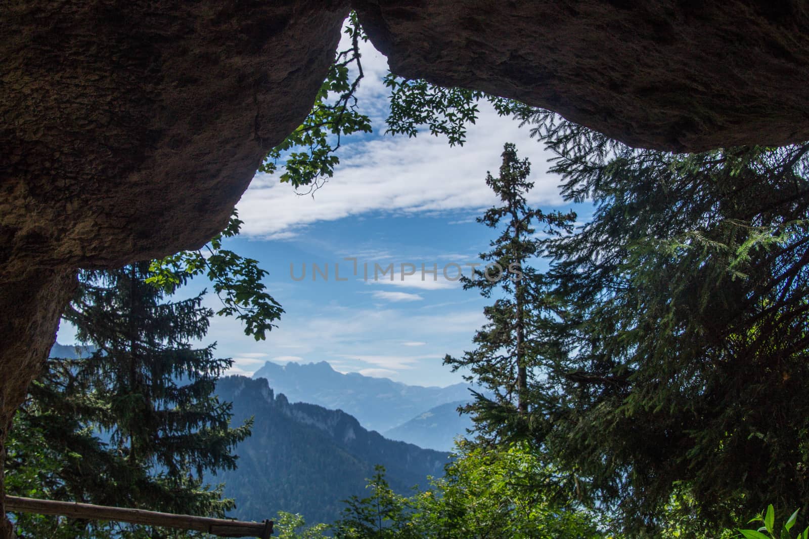 grotte,sonchaux,vaud,swiss