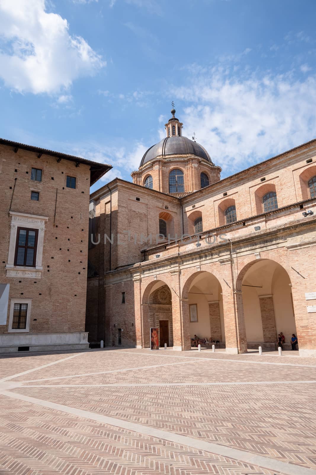 An image of the Piazza Duca Federico in Urbino