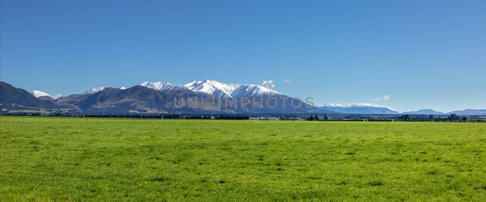 Mount Taylor and Mount Hutt scenery in south New Zealand by magann
