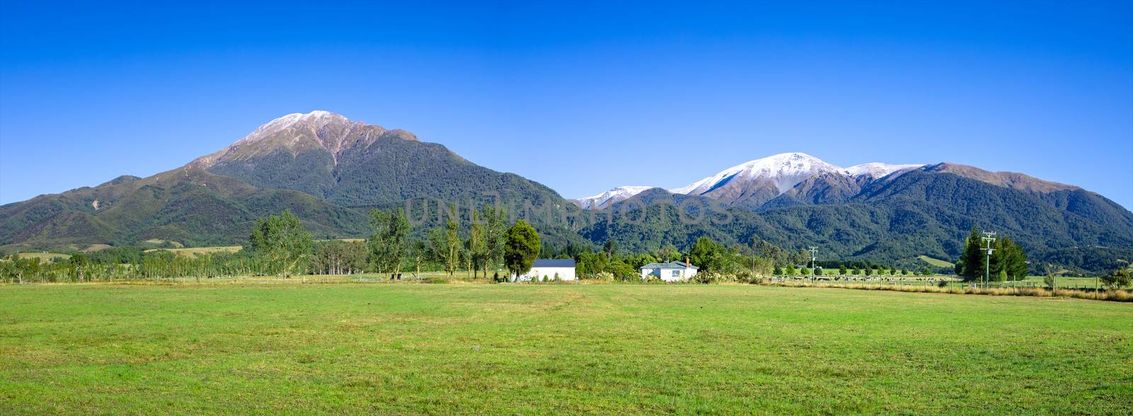 Mount Taylor and Mount Hutt scenery in south New Zealand by magann