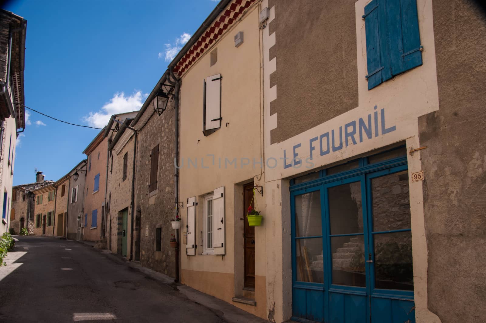 saint nazaire le desert,drome,france