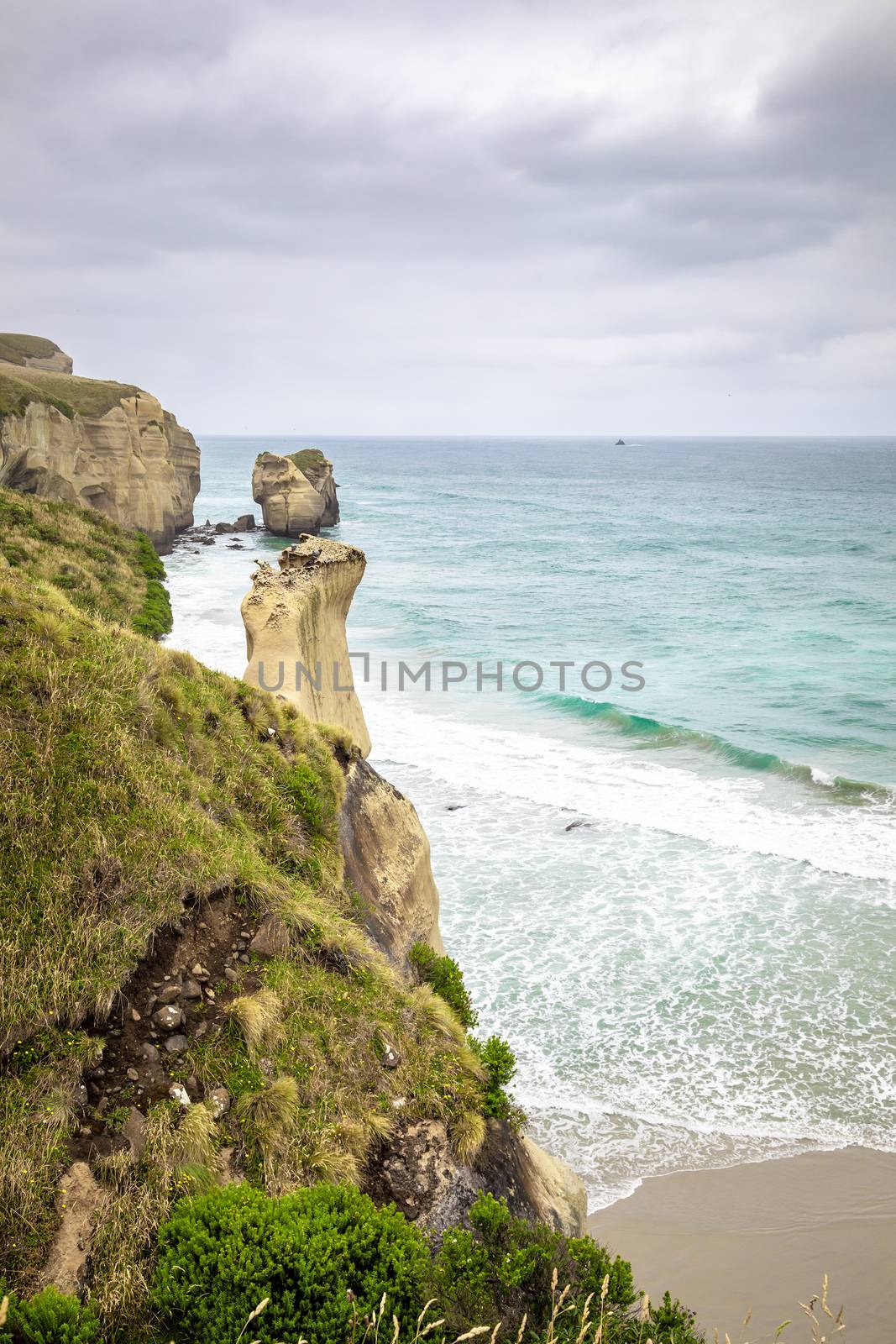 An image of the Tunnel Beach in New Zealand