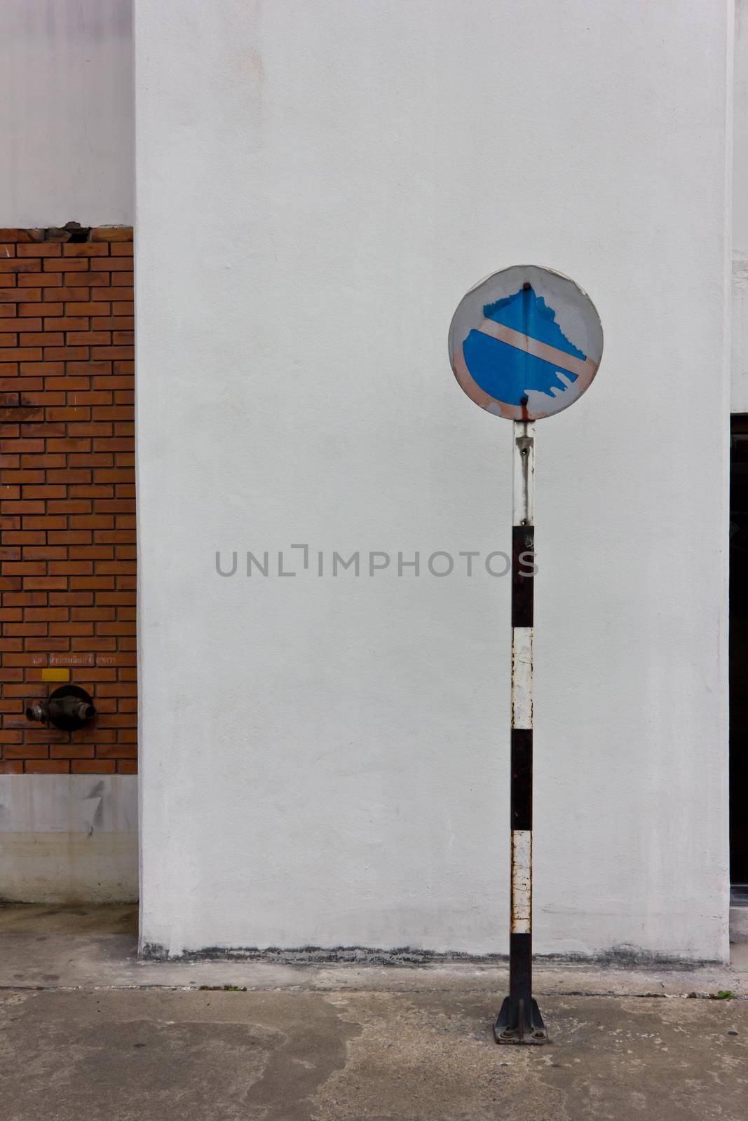 No Parking pole Sign with copy space