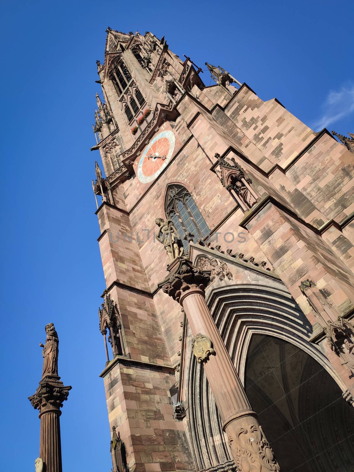 An image of the cathedral in Freiburg Germany