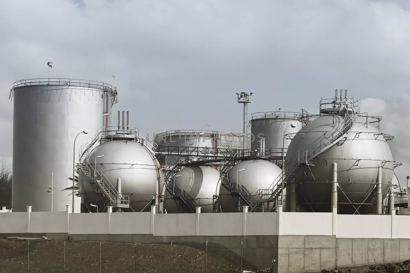 Crude Oil Storage Tanks At Fuel Depot by dani3315