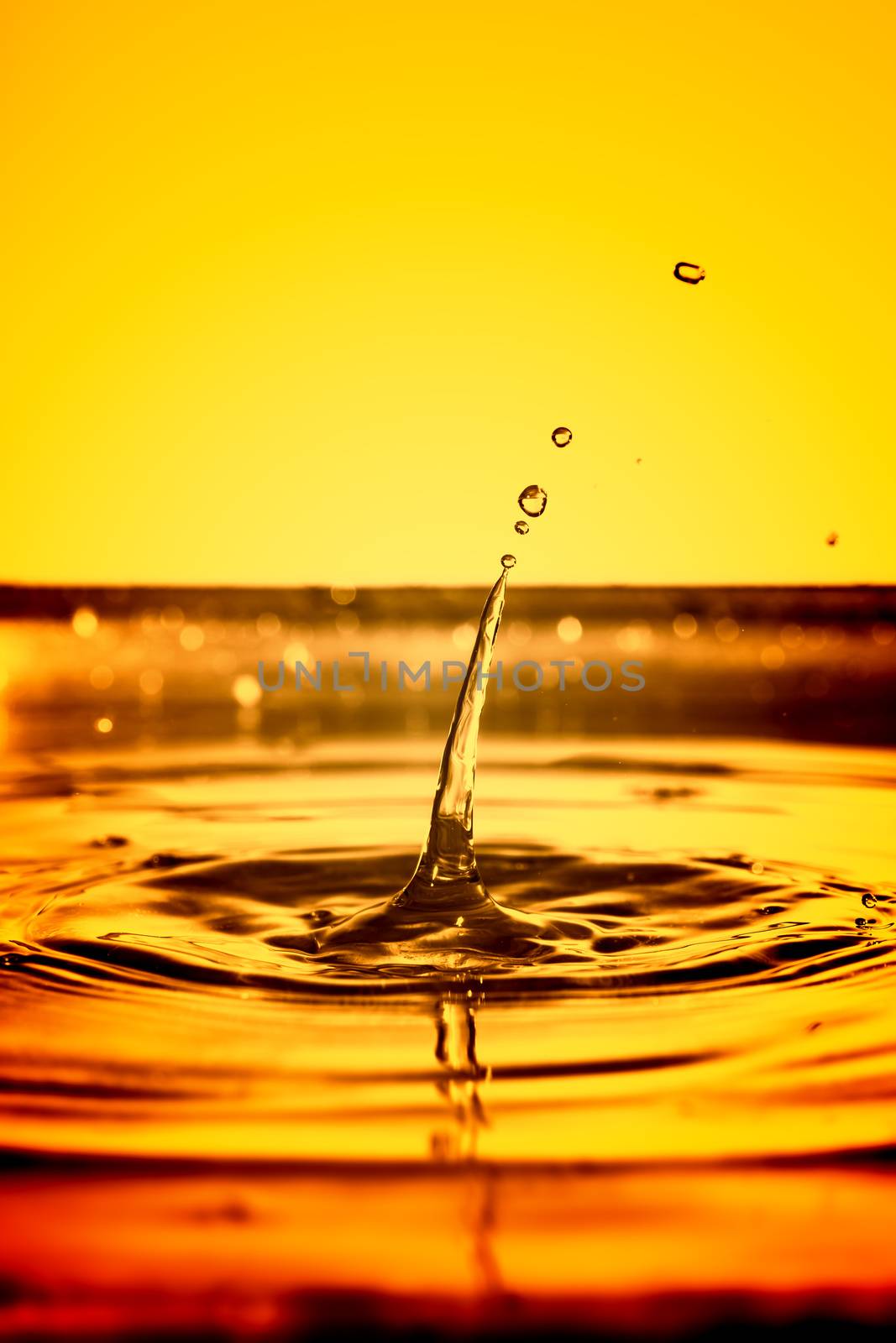 An image of a beautiful water drop background