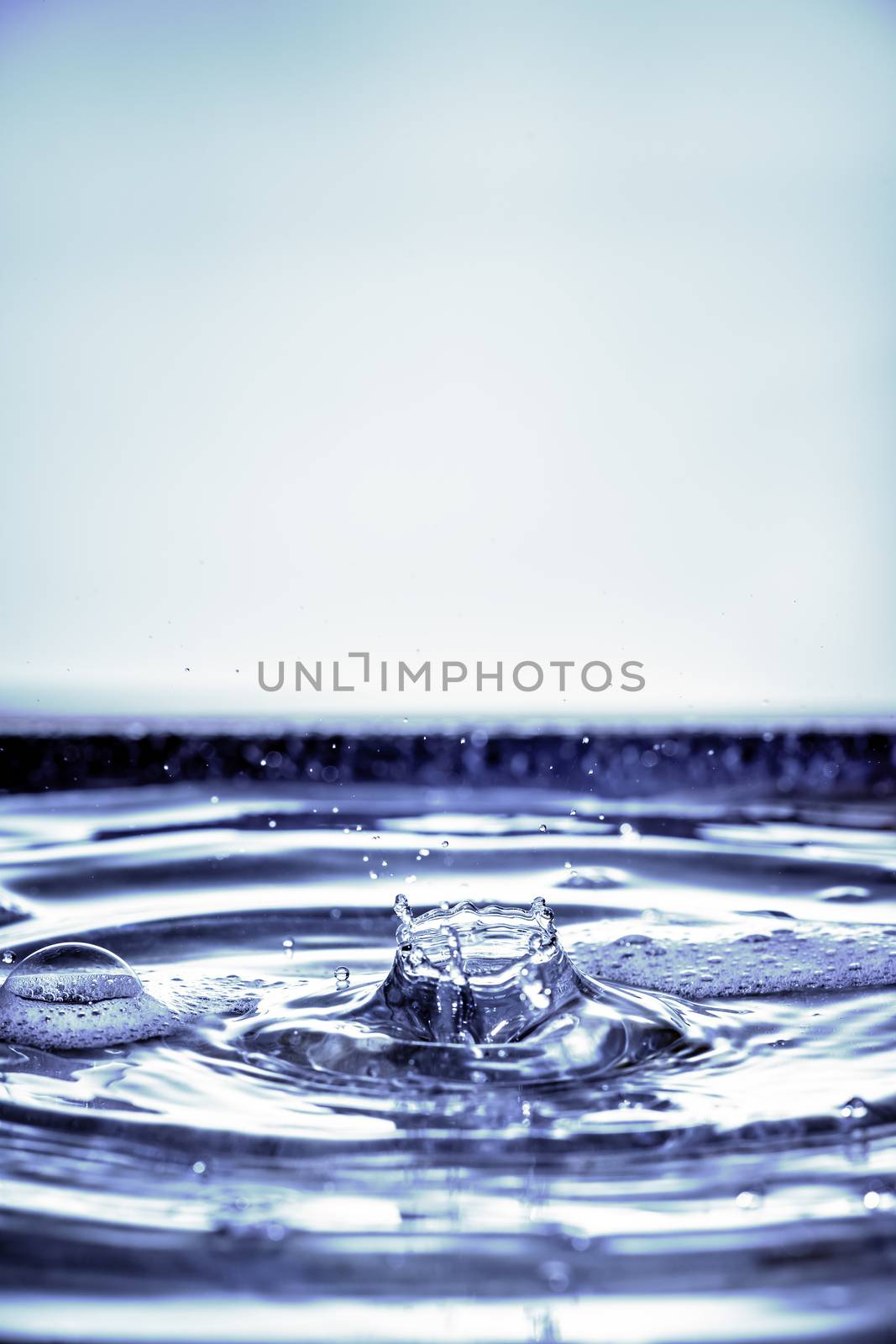 An image of a beautiful water drop background