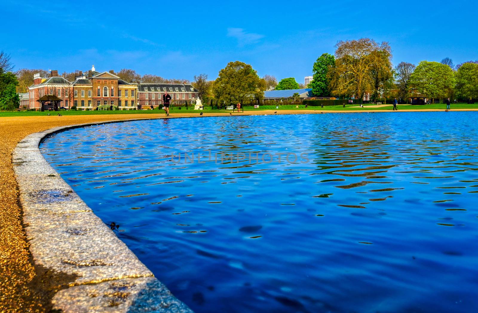 Kensington Palace gardens in London, UK by jbyard22