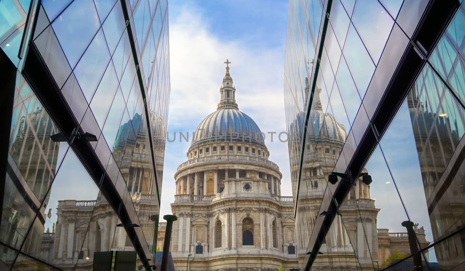 St. Paul's Cathedral in Central London, England, UK.