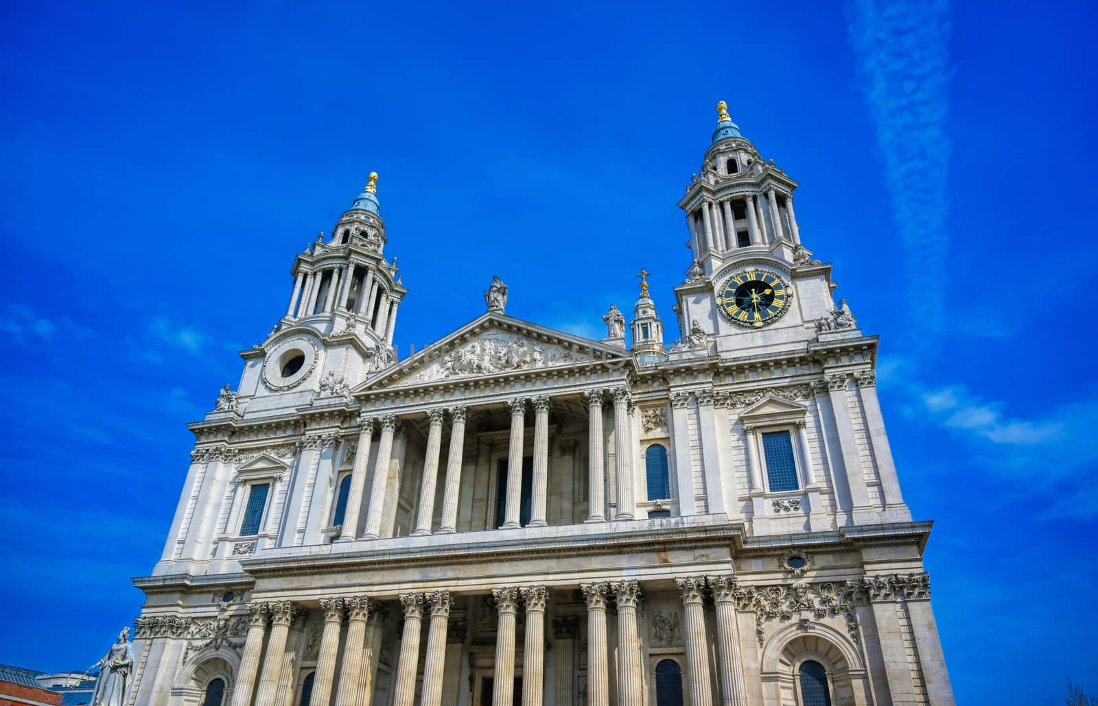 St. Paul's Cathedral in Central London, England, UK.