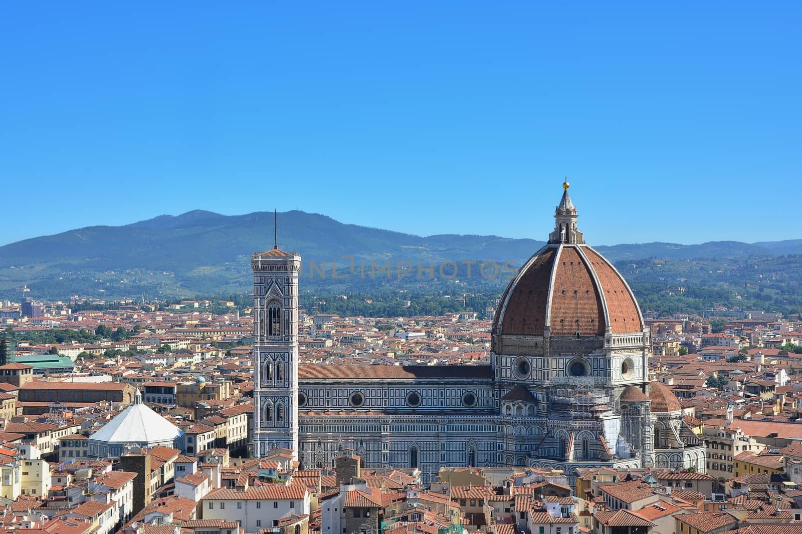 Duomo Santa Maria Del Fiore. by CreativePhotoSpain