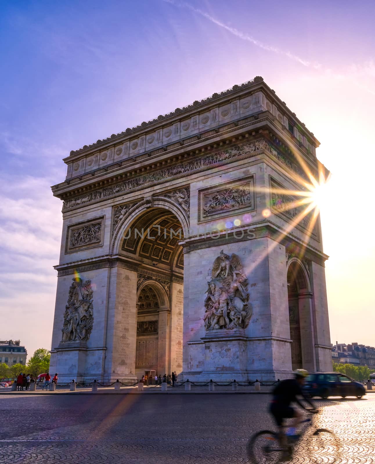 Arc de Triomphe in Paris, France by jbyard22