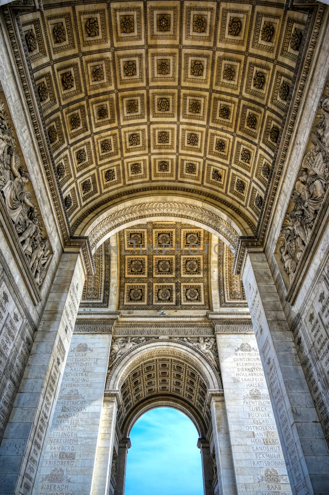 A view of the Arc de Triomphe located in Paris, France.