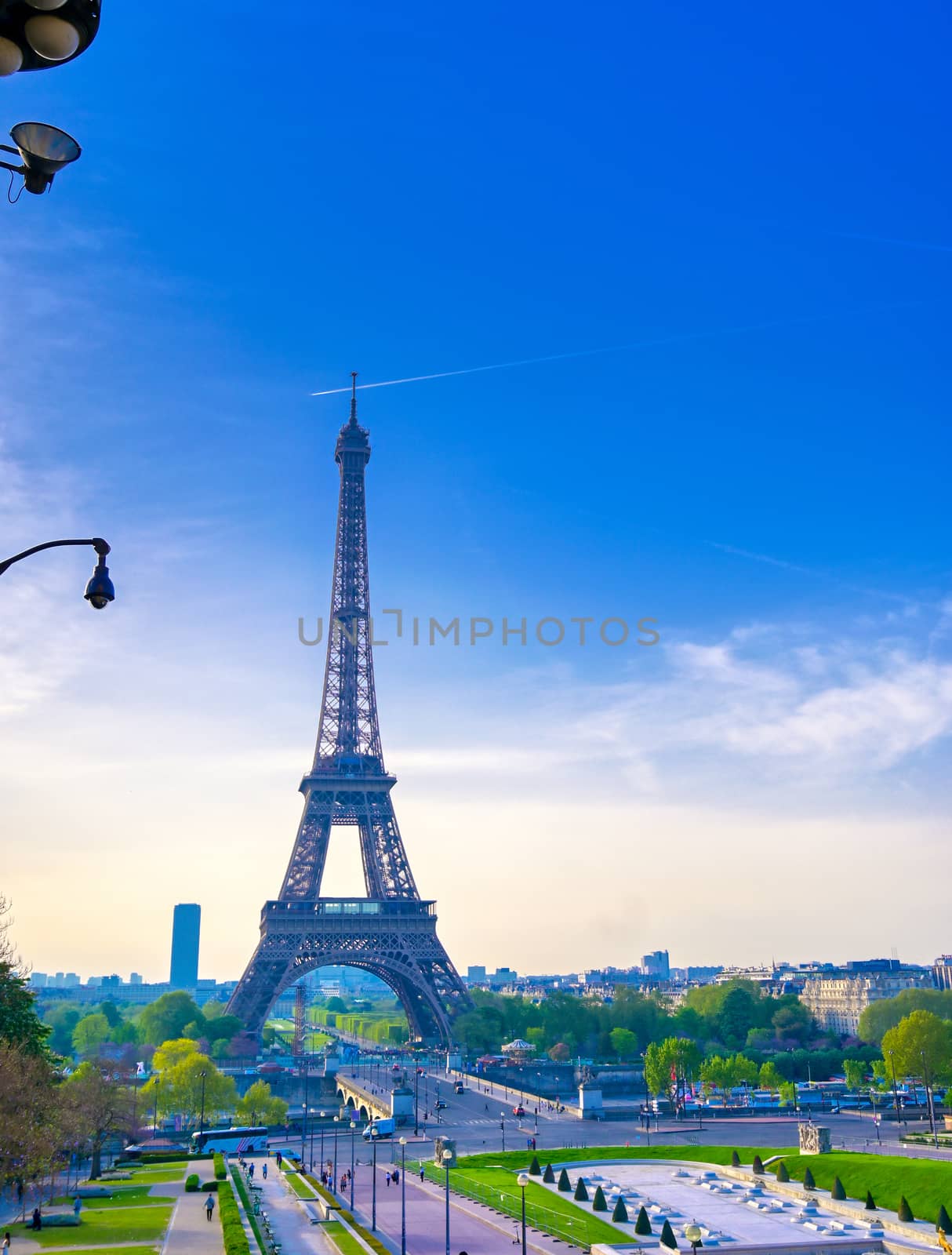 A view of the Eiffel Tower from the Jardins du Trocadero in Paris, France.