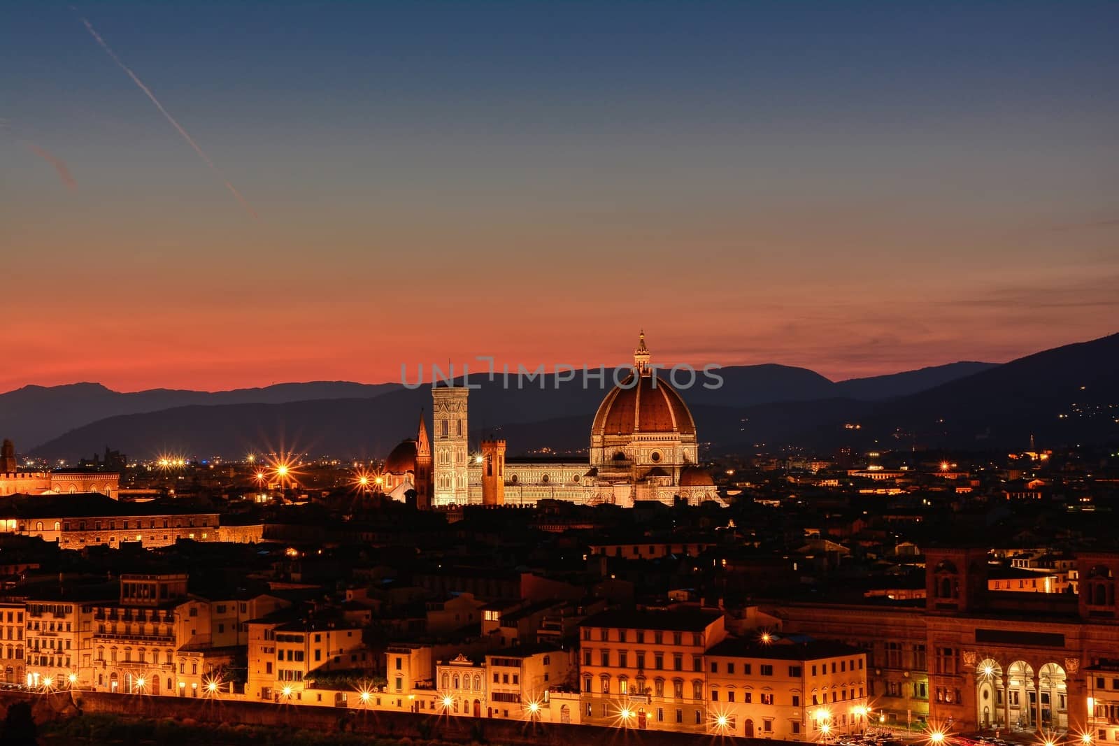 Duomo Santa Maria Del Fiore at sunset in Florence, Tuscany, Italy