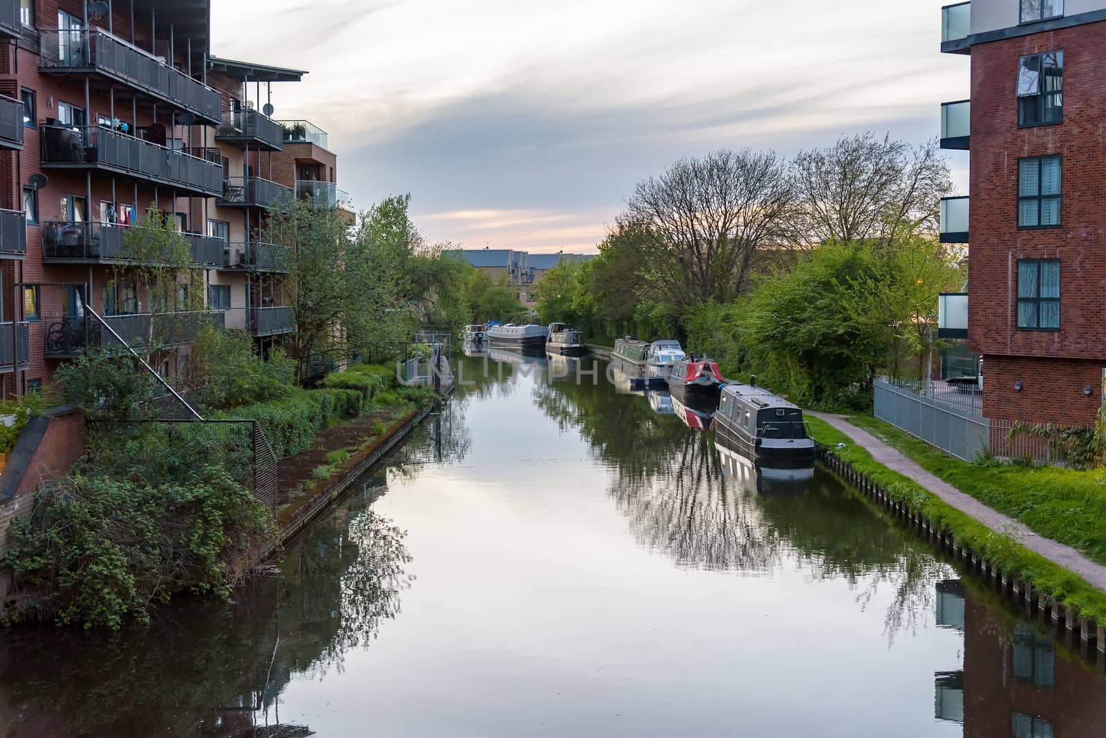 Grand Union Canal in West Drayton by mkos83