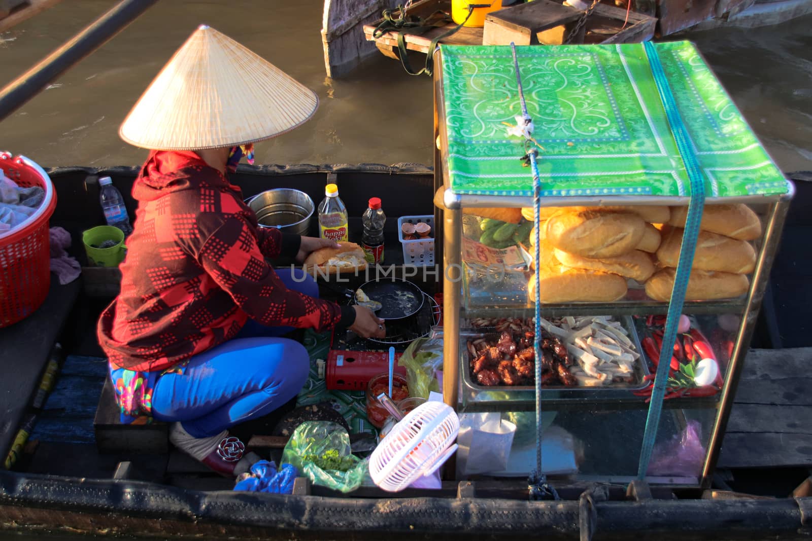 Everyday life in the famous Cai Rang Floating Market in Can tho, Vietnam