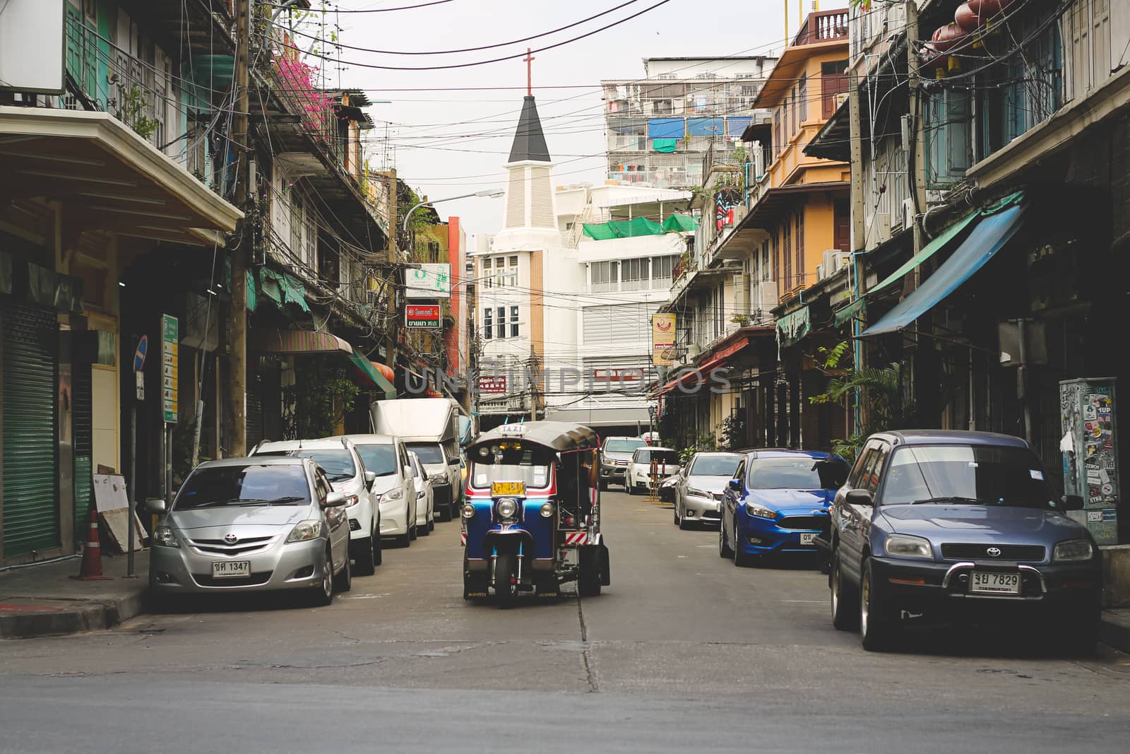 Empty deserted alleyways of Chinatown (Yaowarat Road) in Bangkok by Sonnet15