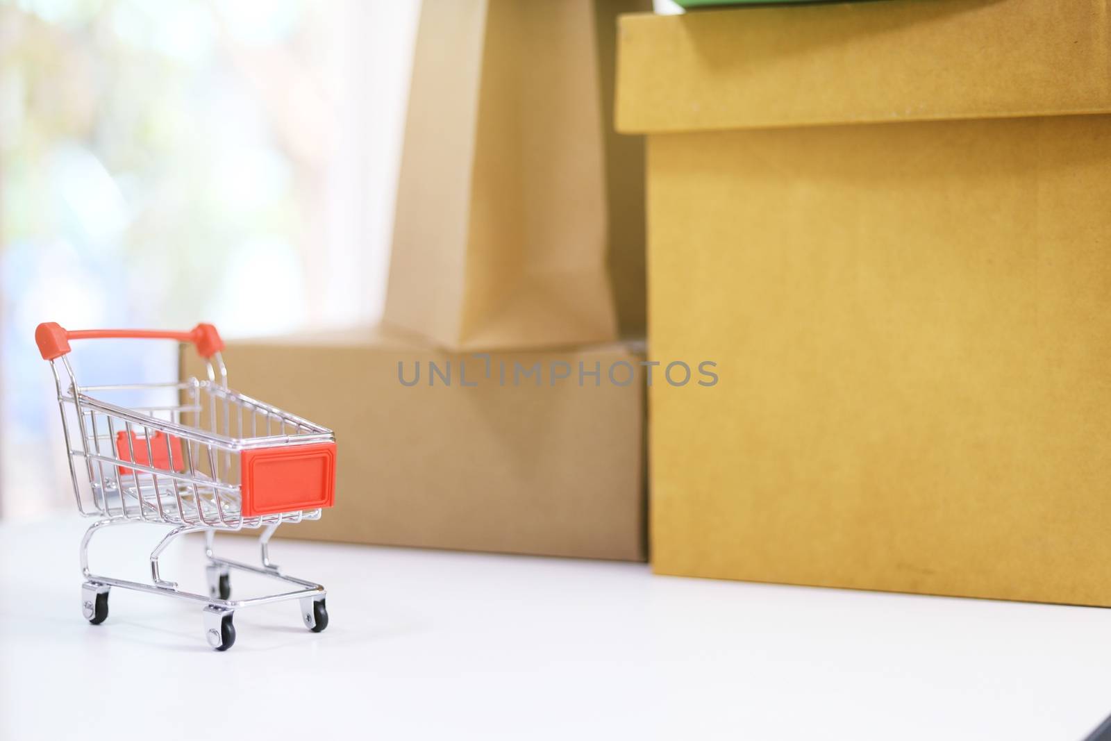 Small shopping cart for Internet online shopping e-commerce onli by peandben