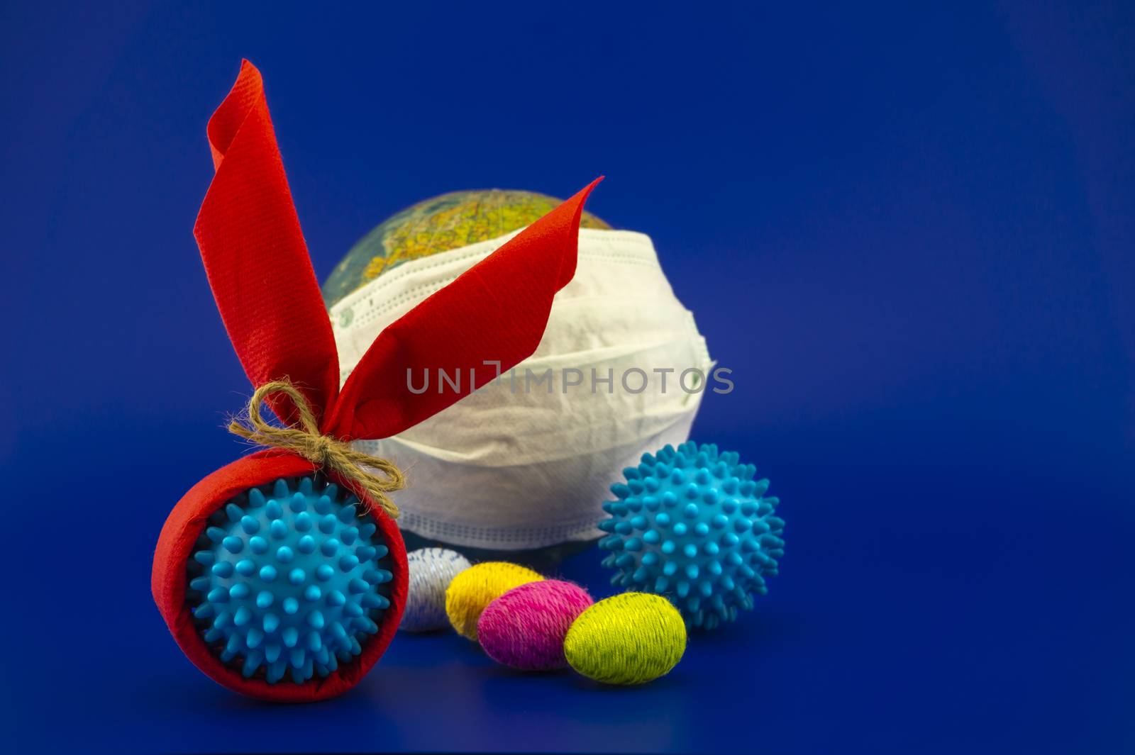 Easter eggs and virus models wrapped as gifts by NetPix