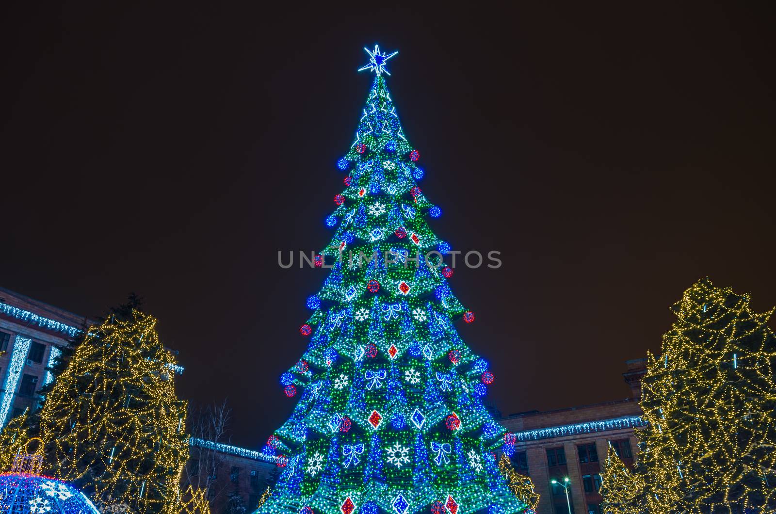 Tree christmas by myyayko