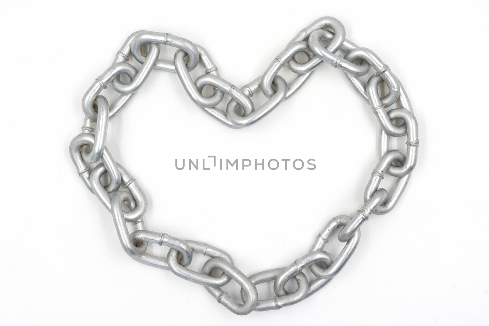 Chain of heart shape on white background. by ronnarong