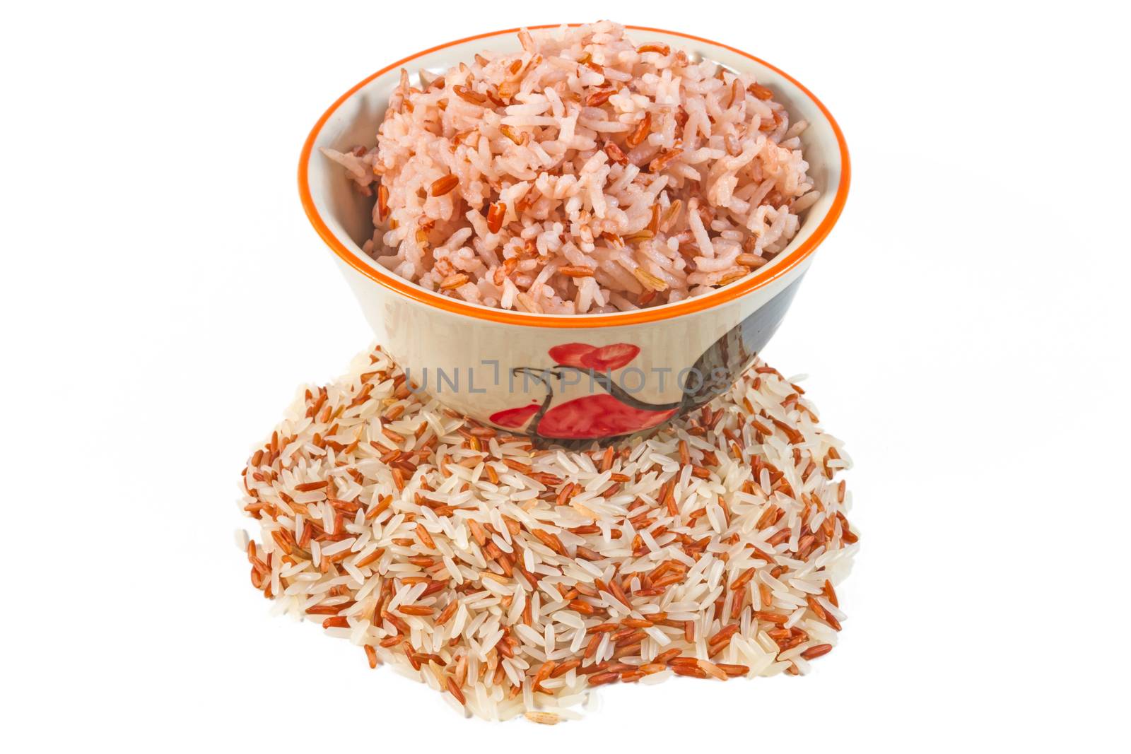 Mixed white and red coarse rice by ronnarong