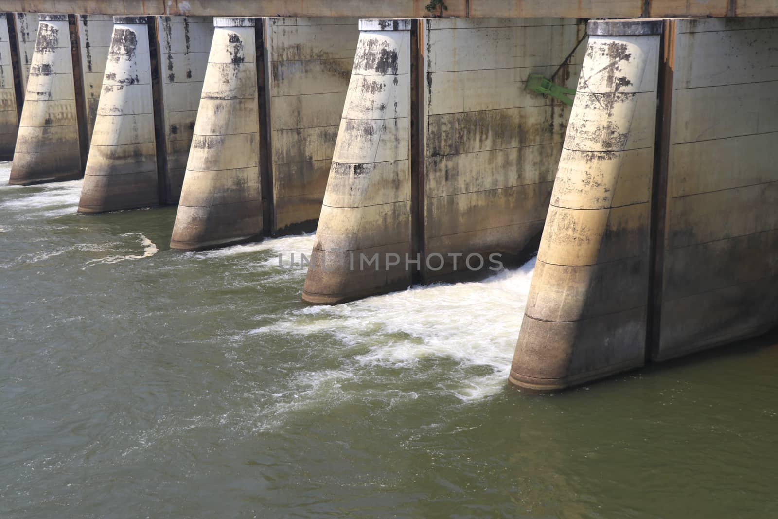 Dams are released for agriculture. Watergate and discharge. Dam for controlling water management.