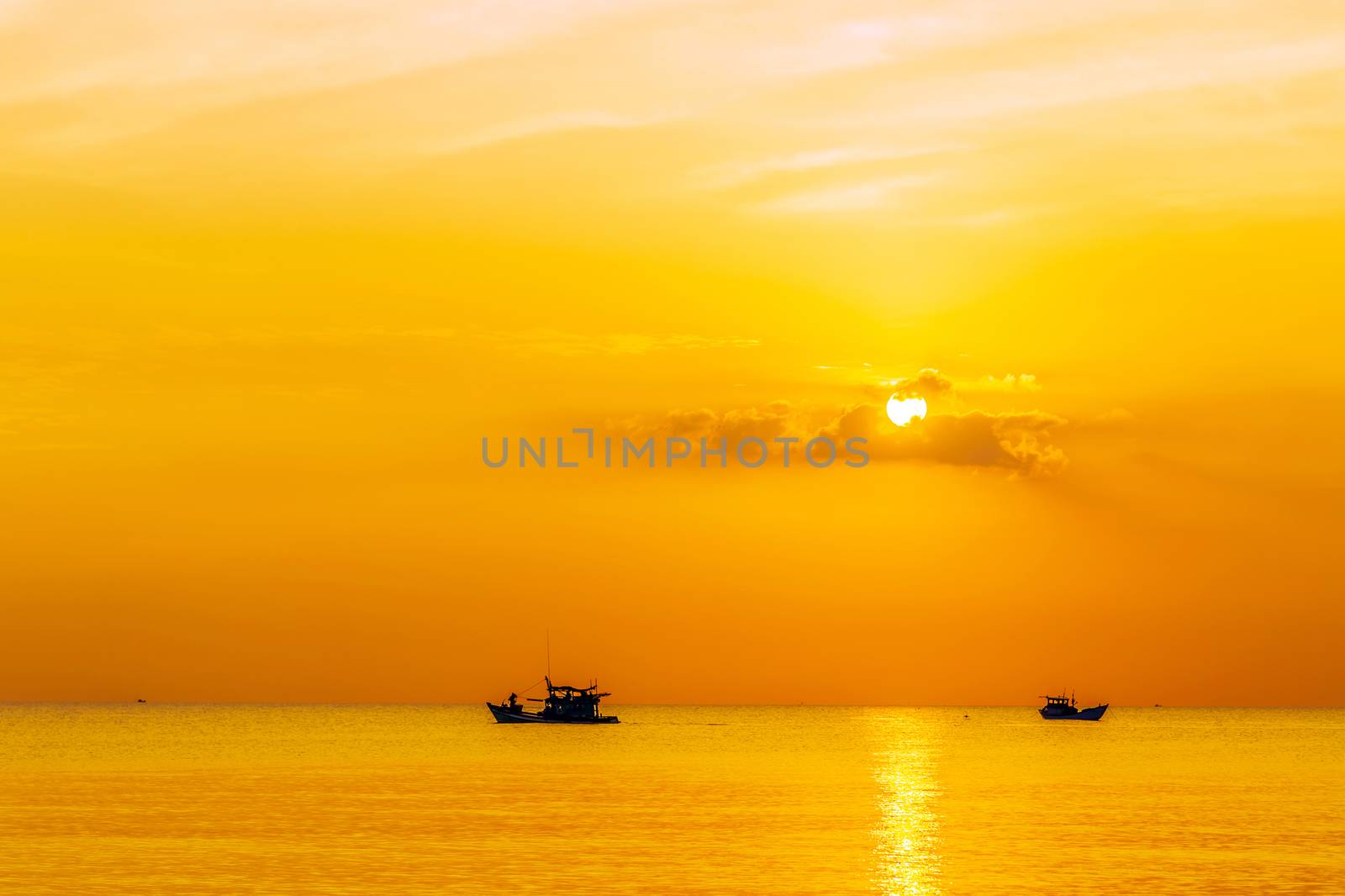 Landscape Sunset sunrise in the sea