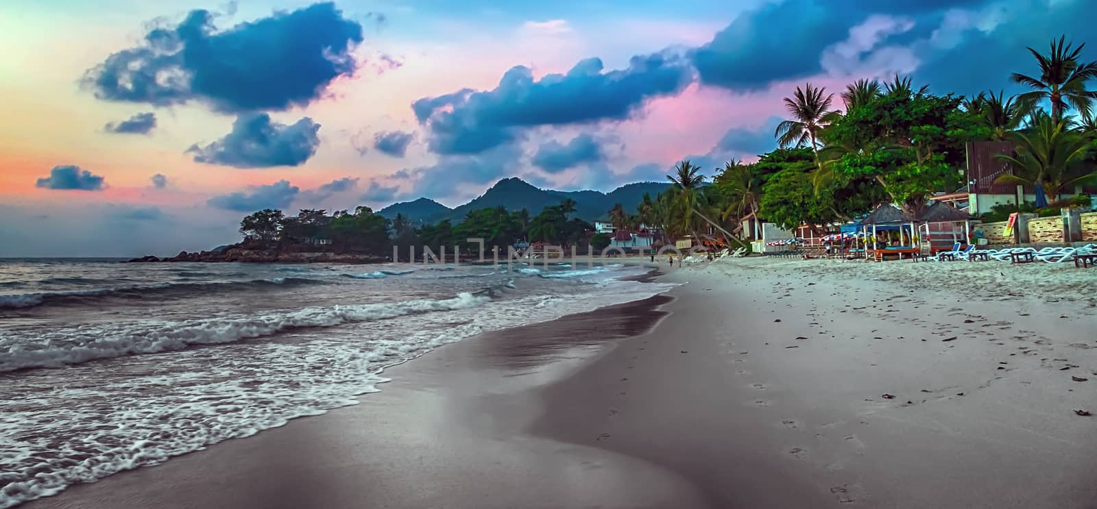 Ocean waves Sunrise Beach Colorful