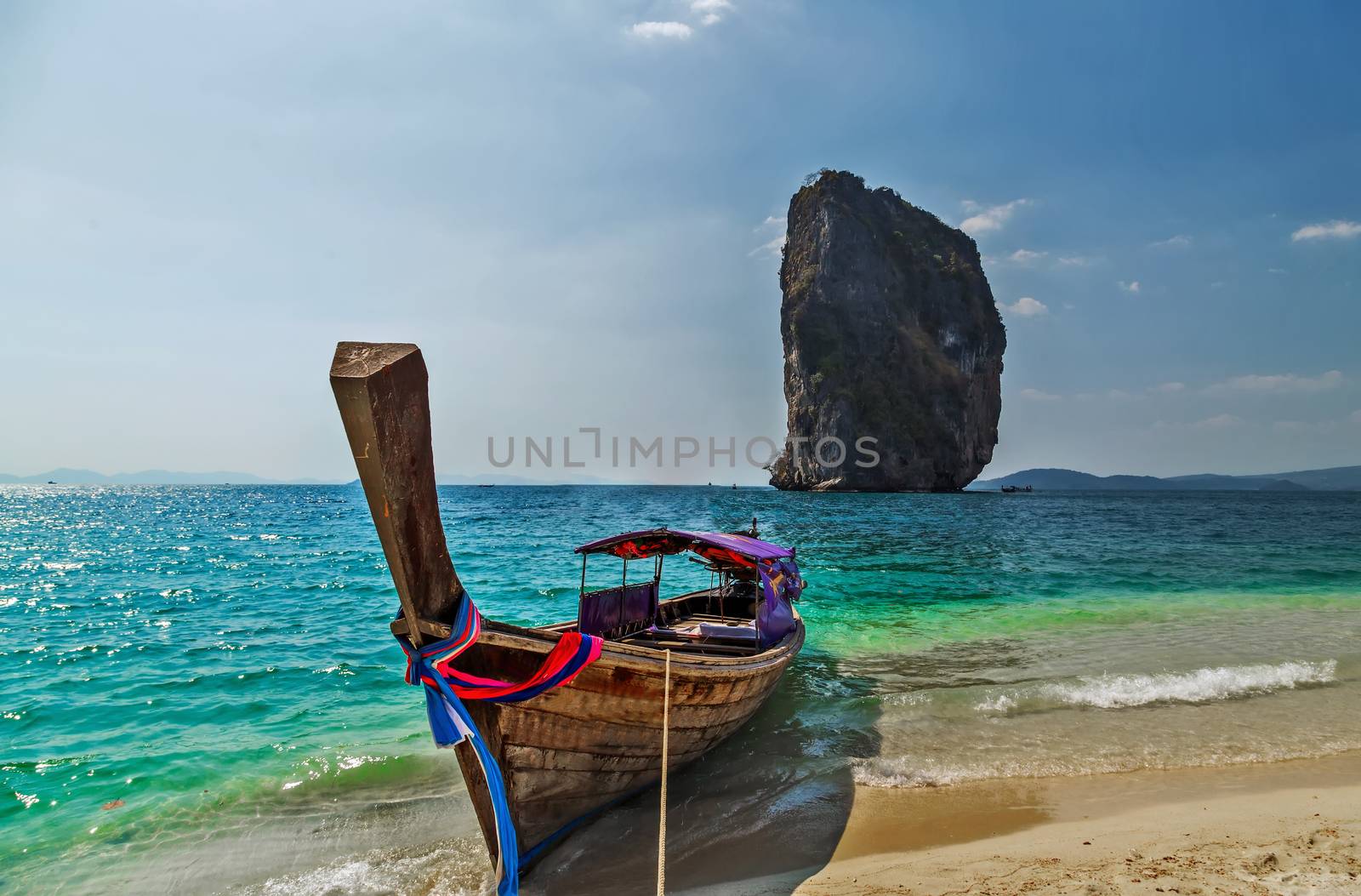 Koh Poda islands with beautiful white coral sand beaches and crystal clear water. Landscape of paradise tropical island, limestone rocks. Thailand Landscape