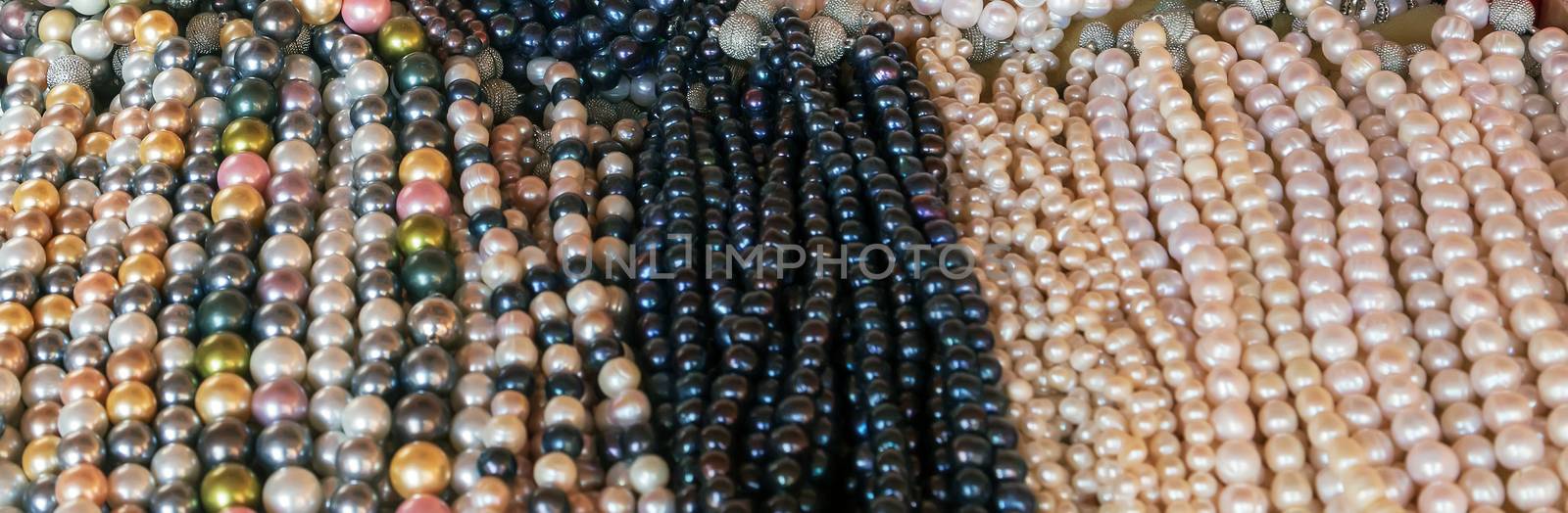 beads necklace pearl black white colour background