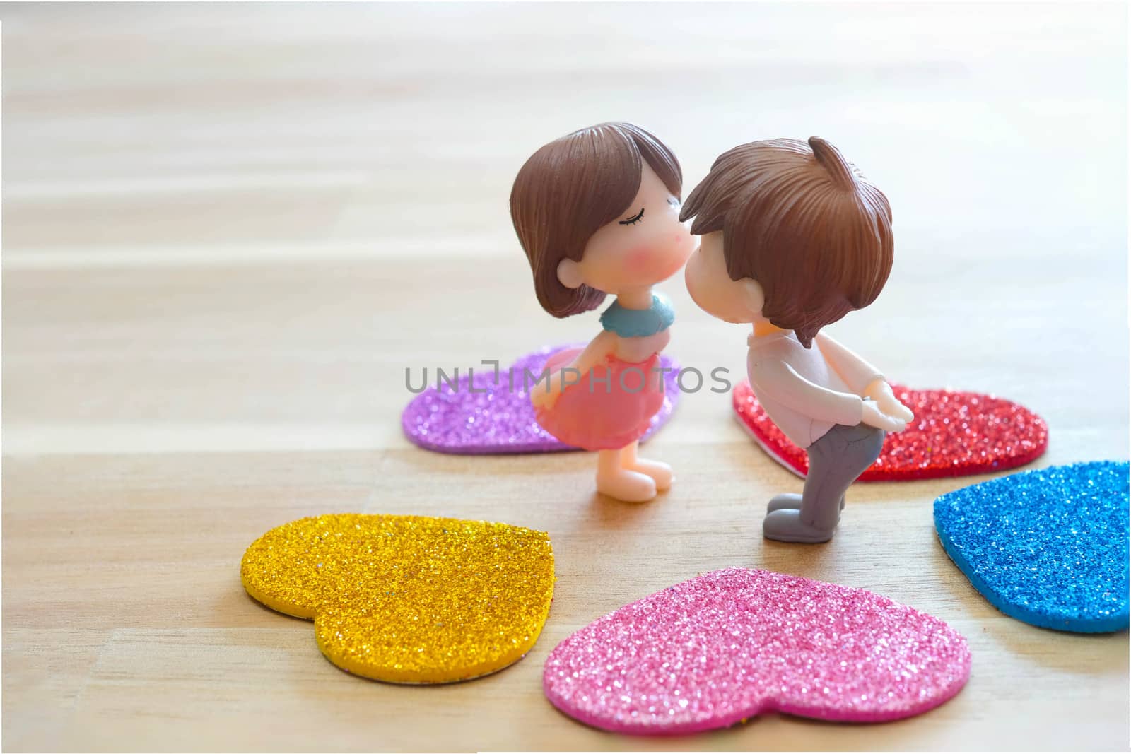 The Miniature Couple dolls Boy and Girl Romantic Kiss with Heart by Bonn2210