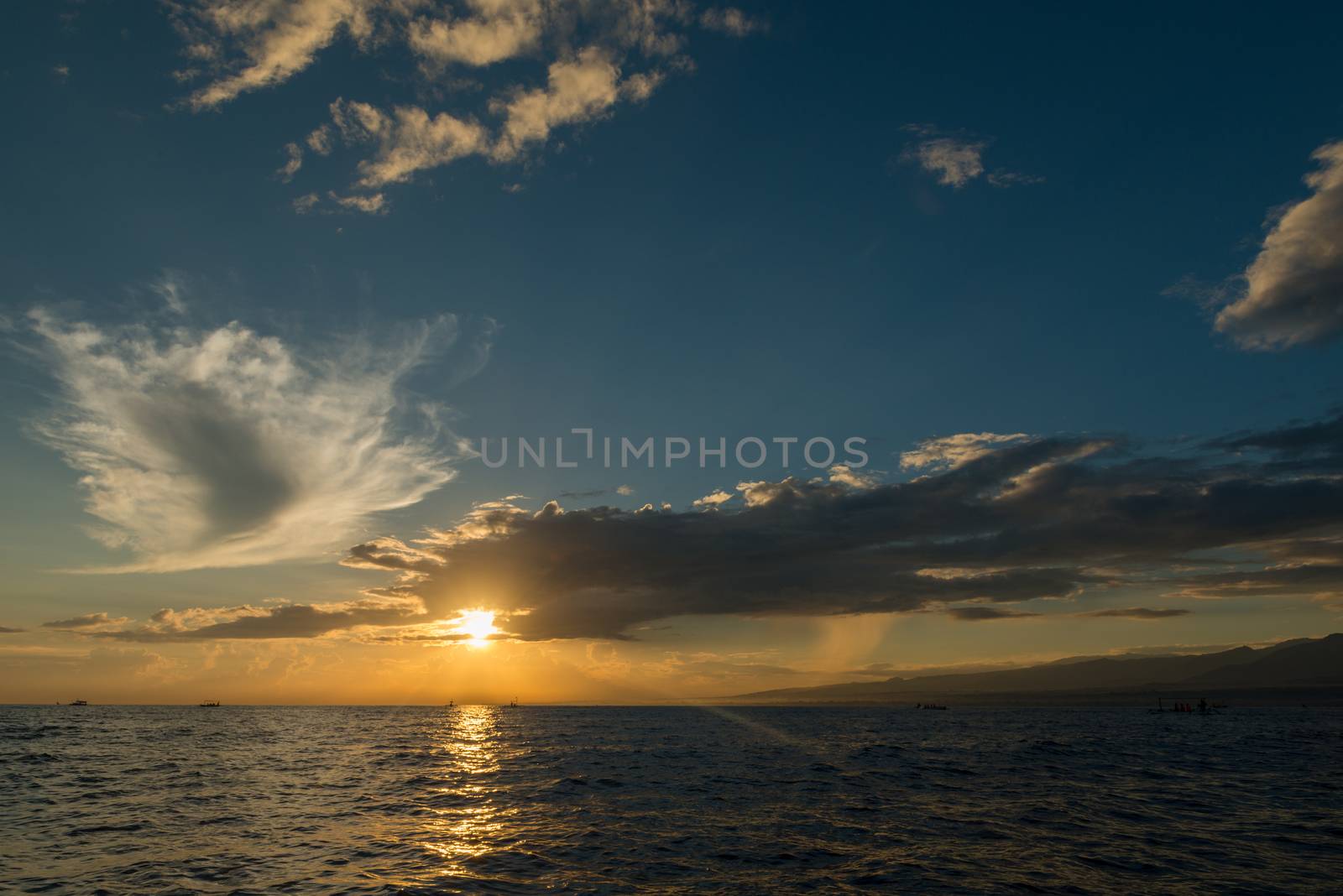 Sun rising ove Pacific ocean - view from the boat