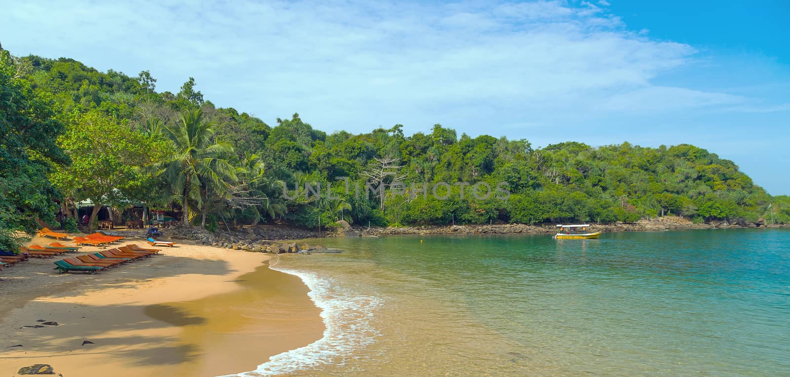 panorama Jungle Beach island Sri Lanka by Vladyslav