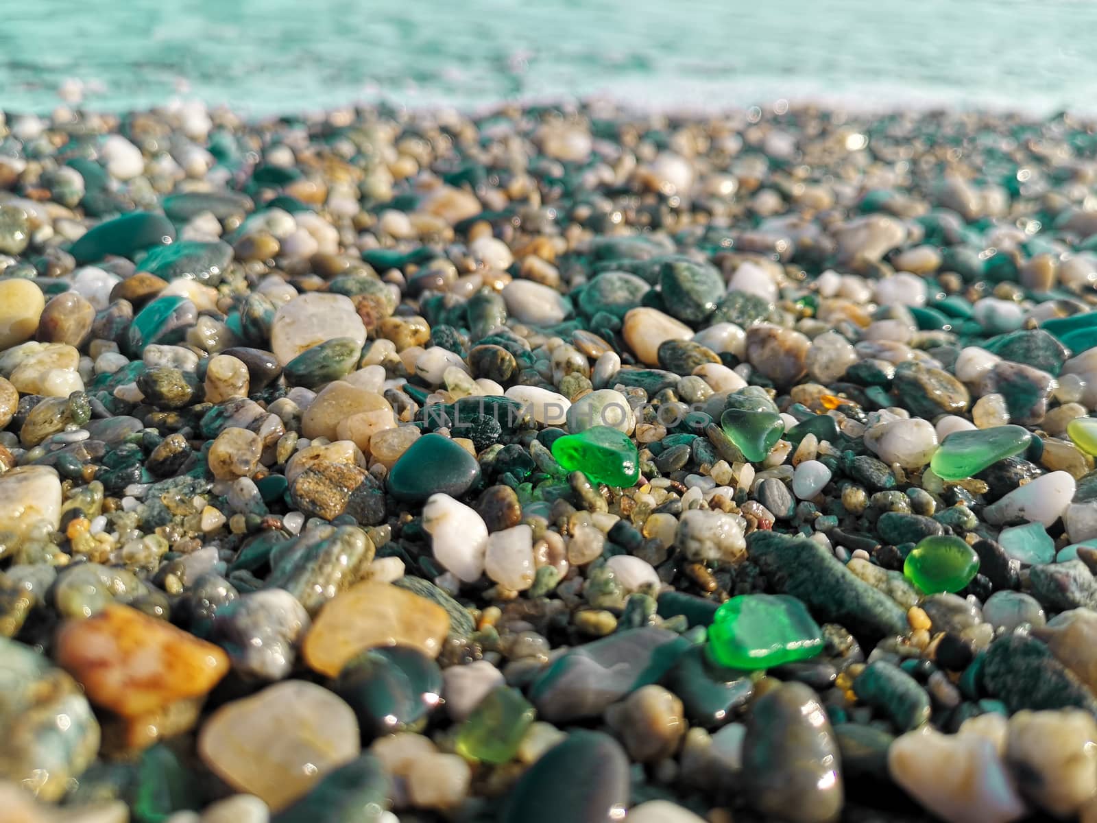 Green polished sea glass stones clam vacation holiday vacation s by AlonaGryadovaya