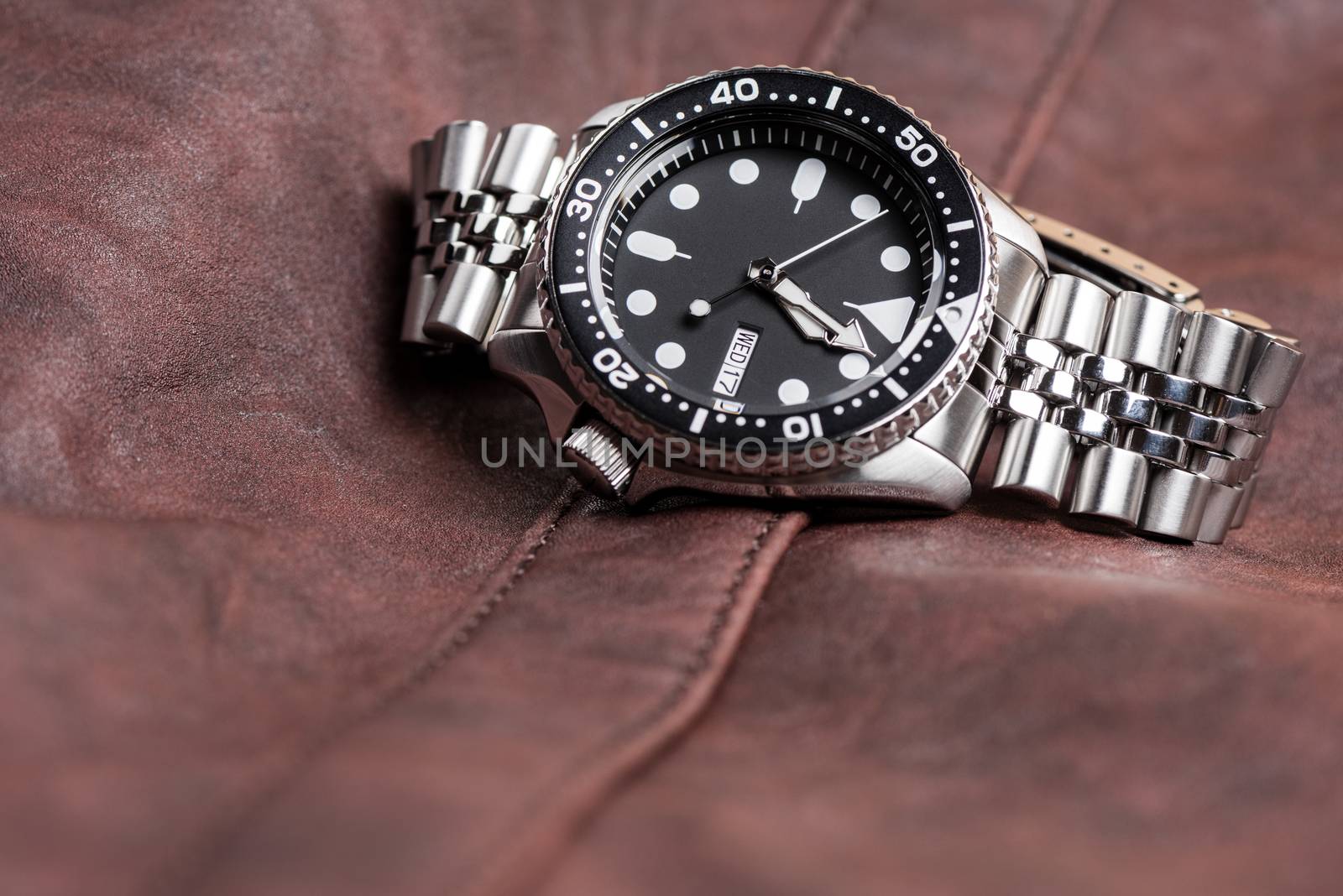 luxury wristwatch for men by norgal