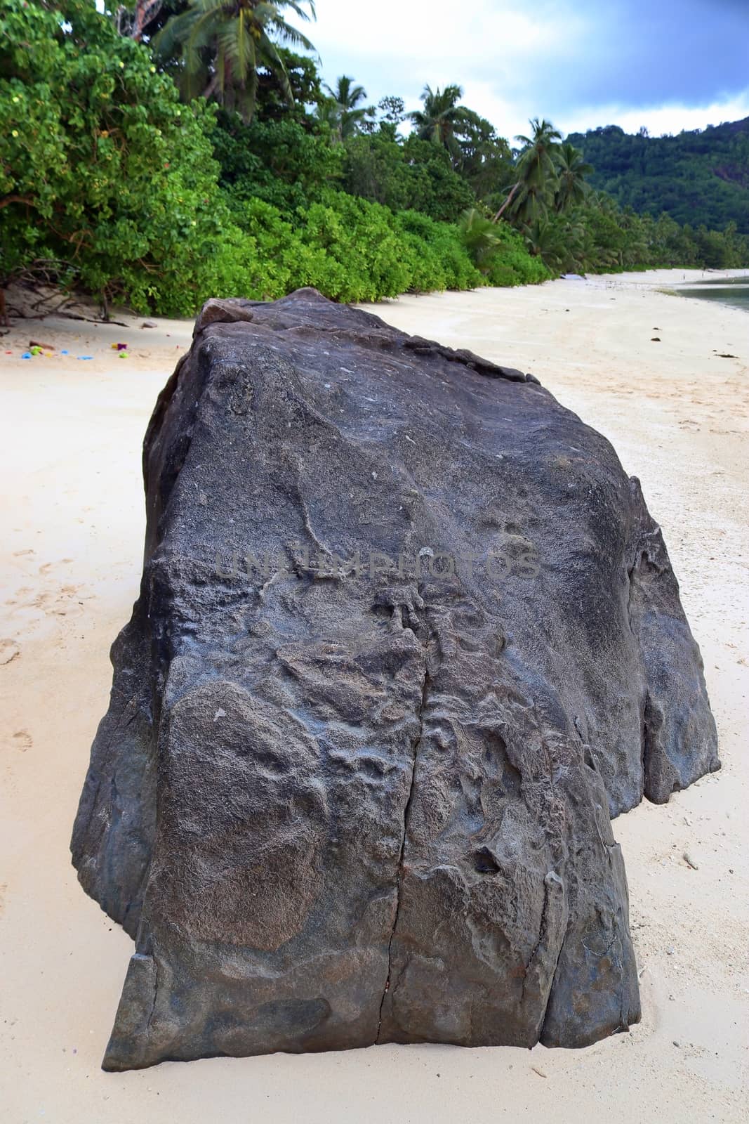 Beautiful rocks at the beaches of the tropical paradise island Seychelles.