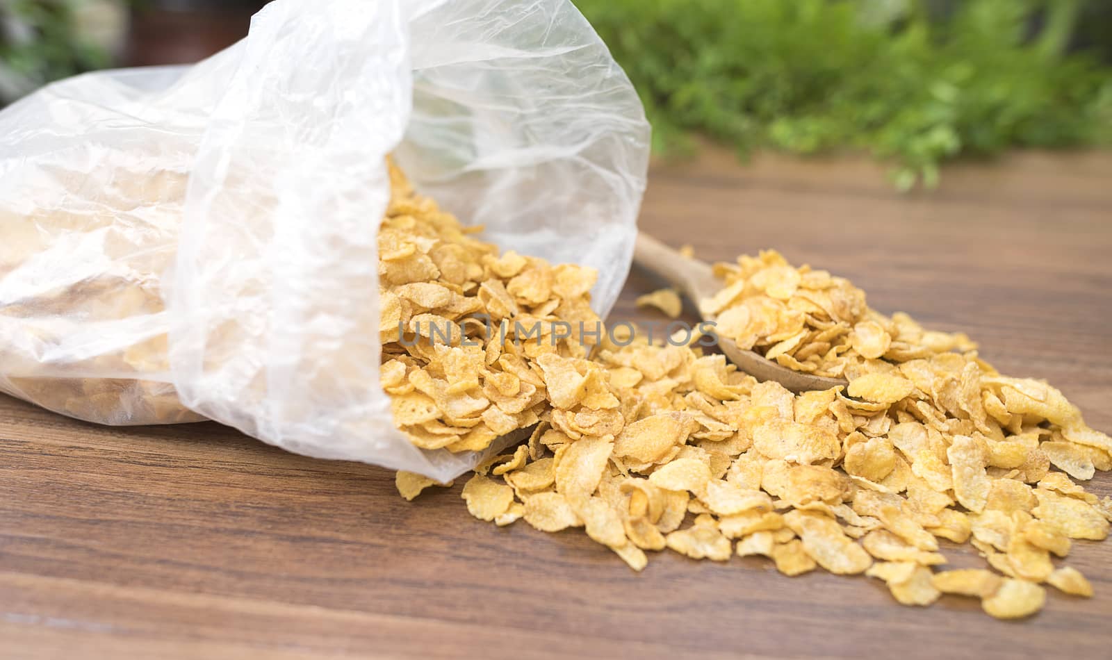 Corn flakes on wood table