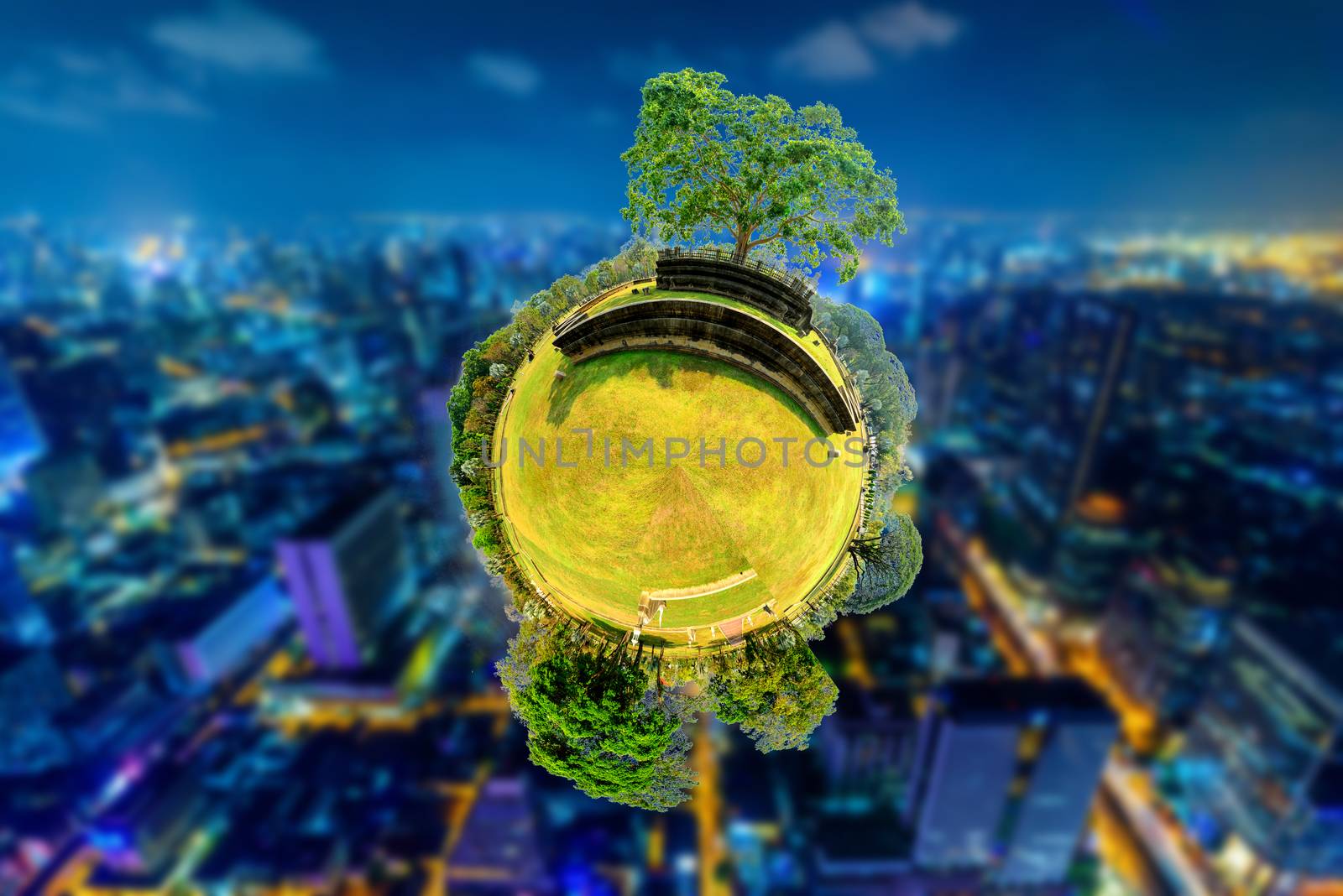 360 Panorama of public park with blur background of city