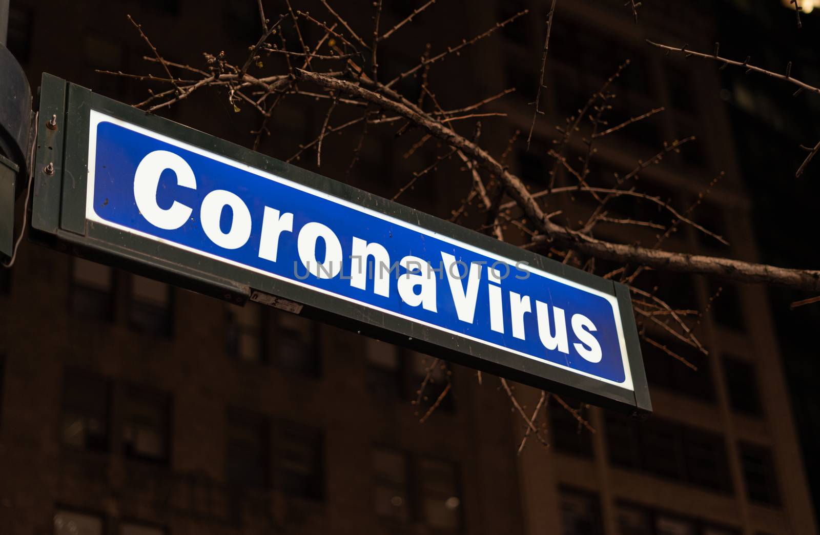 Street sign with coronavirus word in Midtown Manhattan by tanaonte