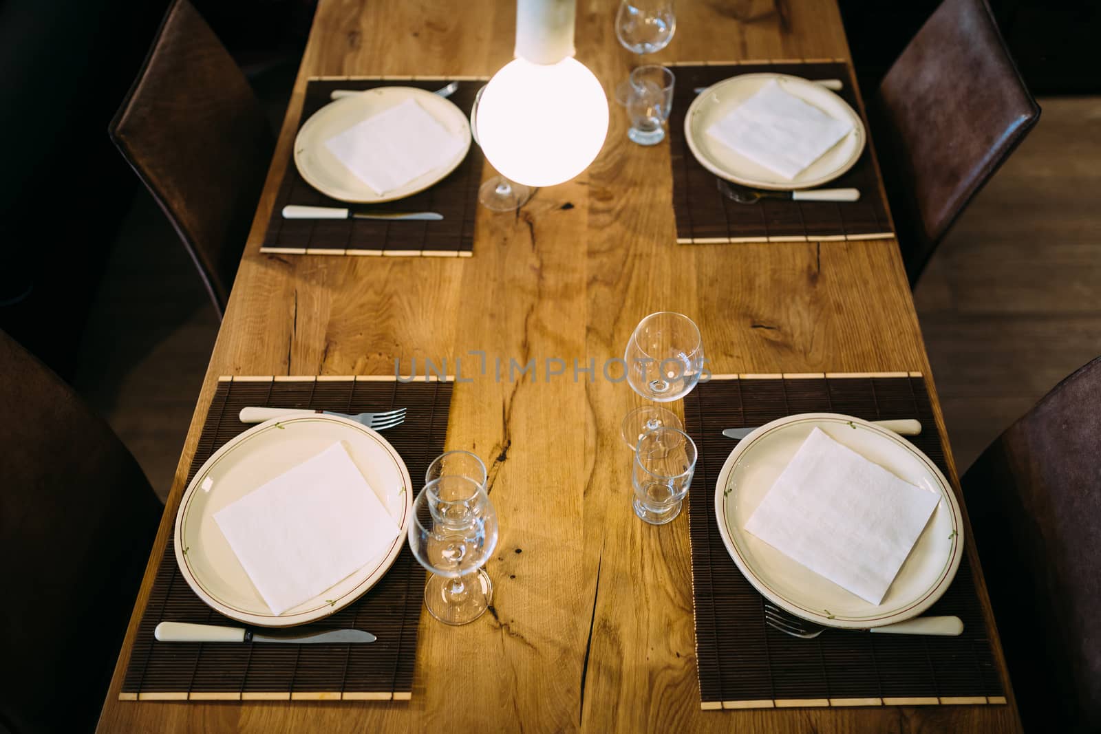 Stylish dinner table by FCerez