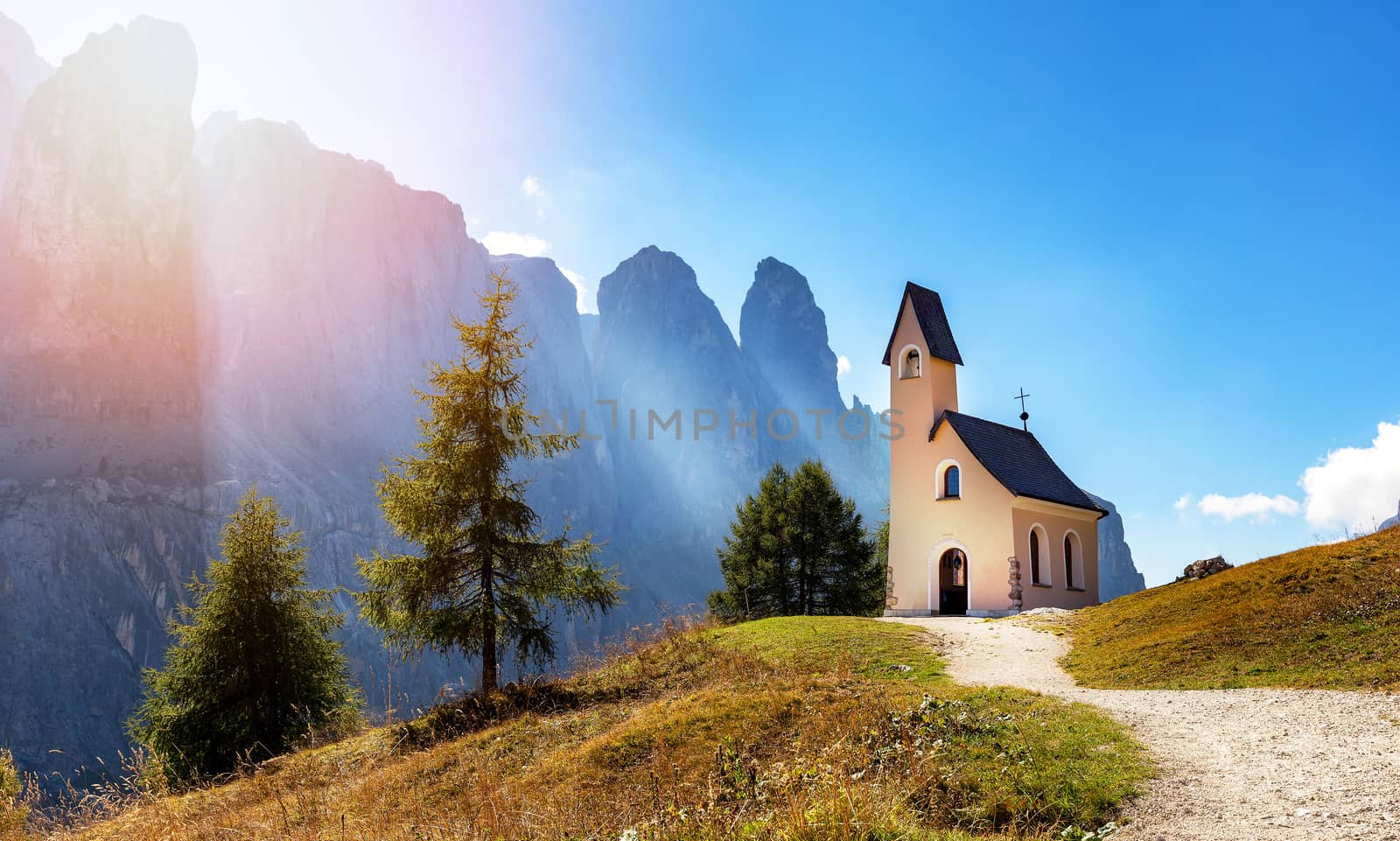 The San Maurizio chapel on the Gardena Pass, a saddle between the Sella massif in the south and the Cirspitzen in the north