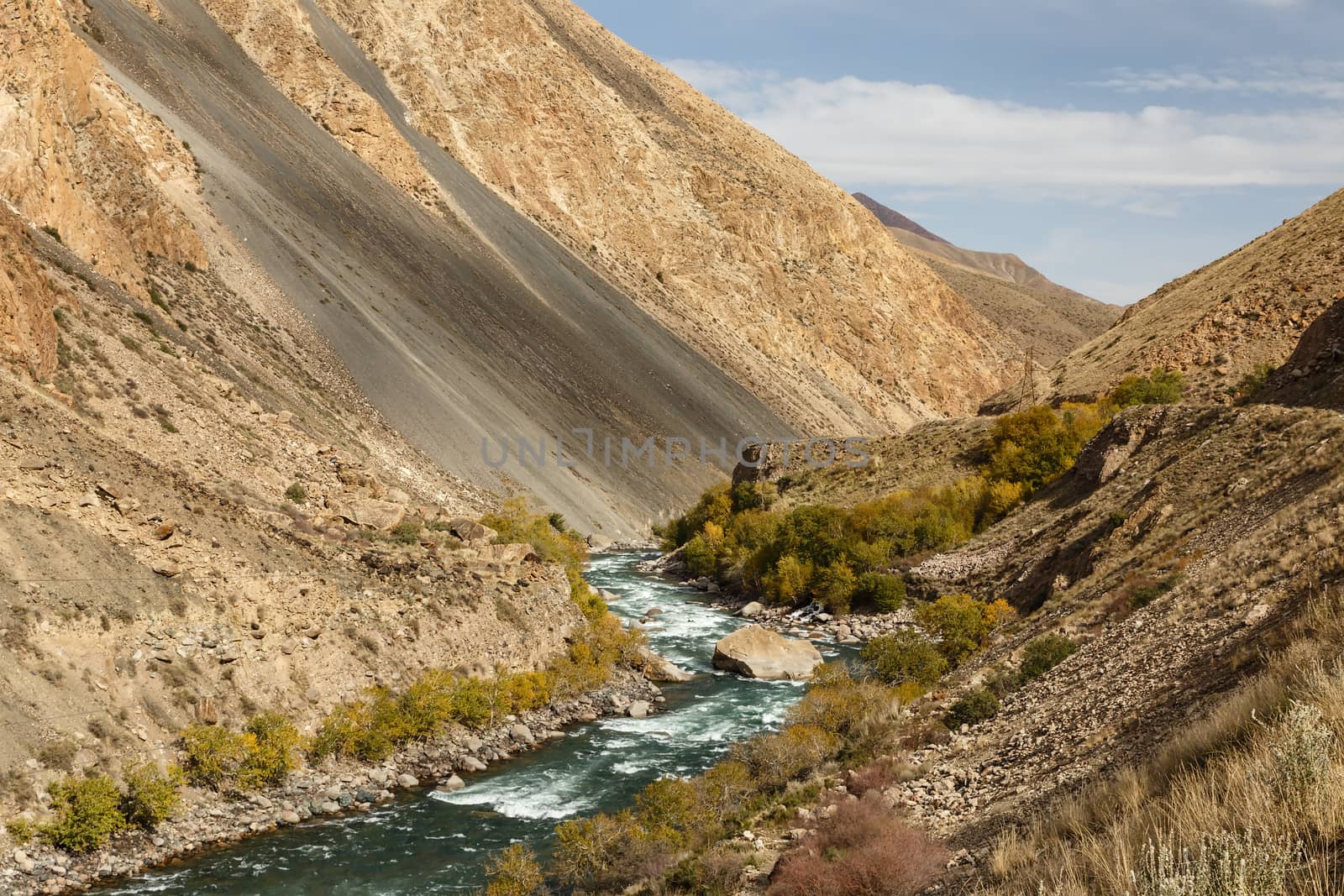 Kokemeren river, mountain river in the Naryn region of Kyrgyzstan