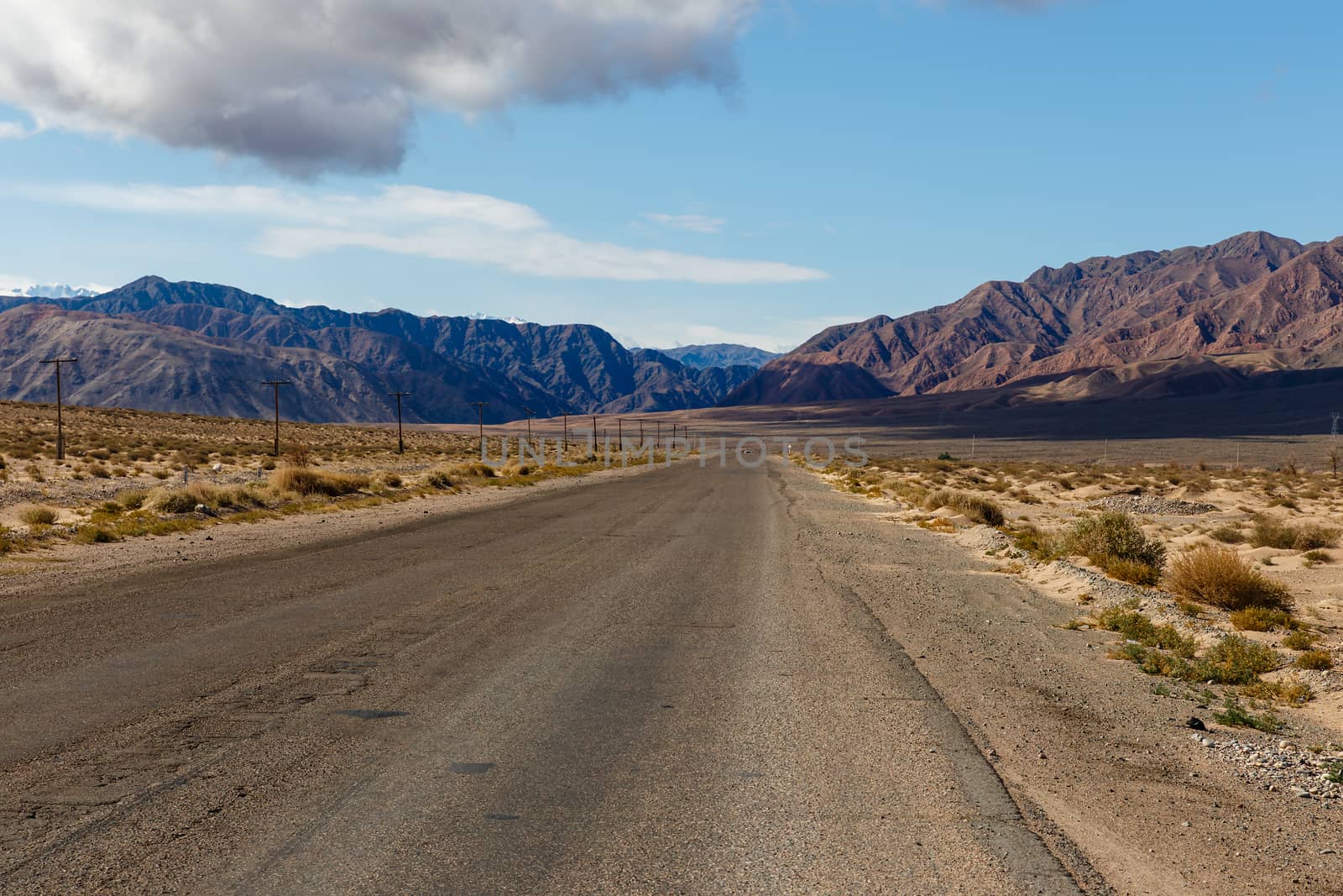 A 365 highway, passing in the Issyk-Kul Region, Kyrgyzstan by Mieszko9